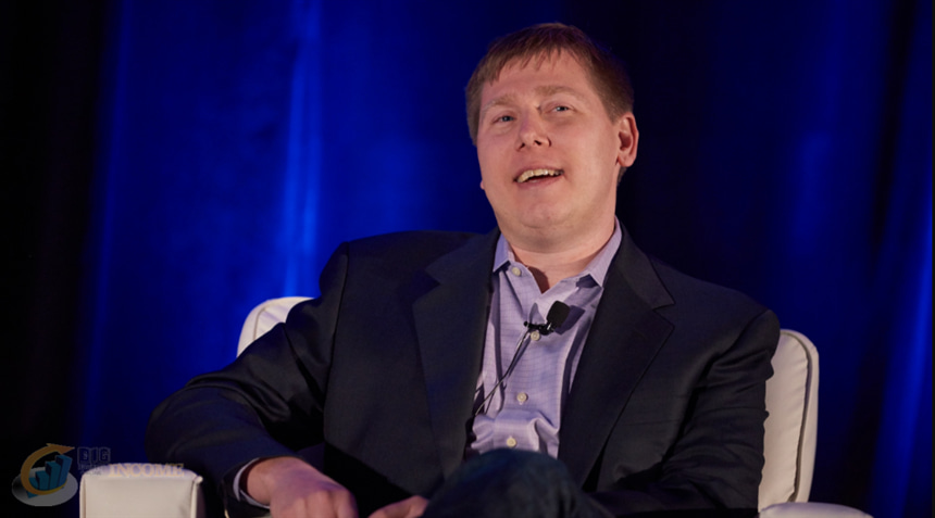 بری سیلبرت در حال خرید بیت کوین است